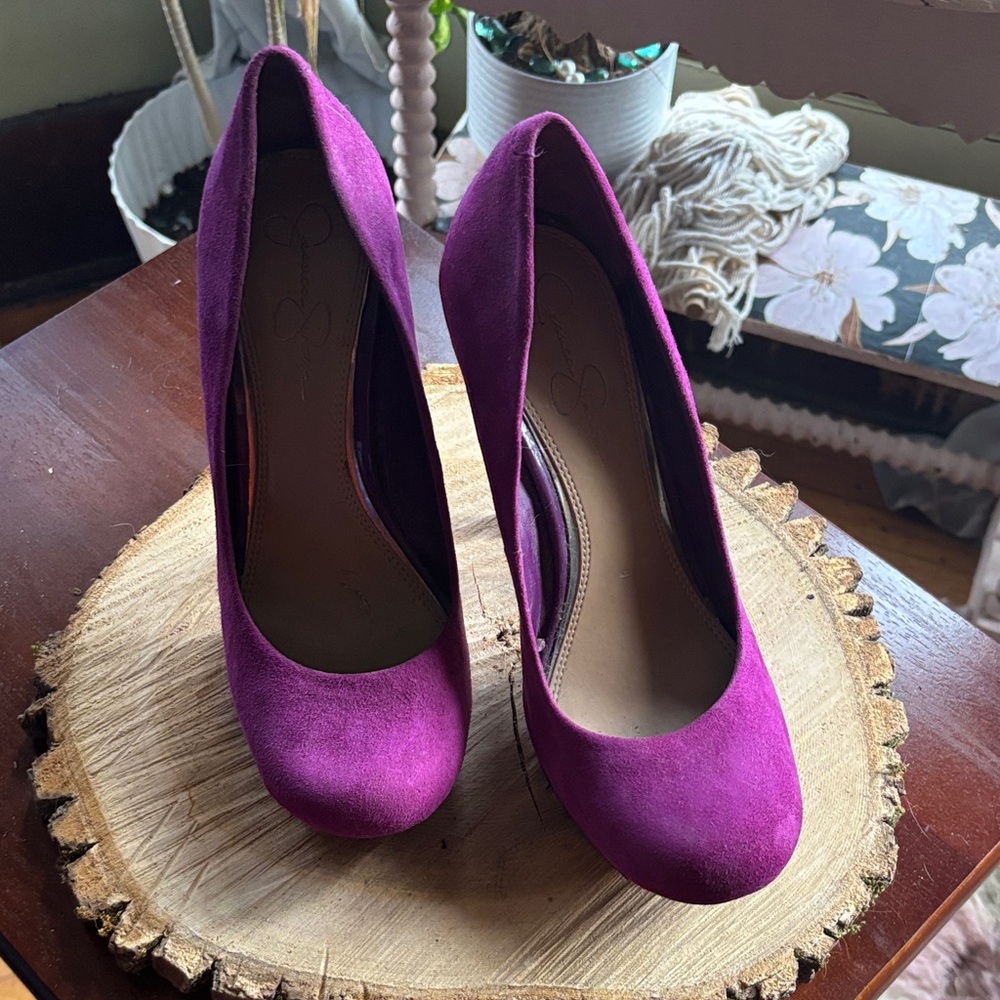 Jessica Simpson Fuchsia Heels - Picture 2 of 7